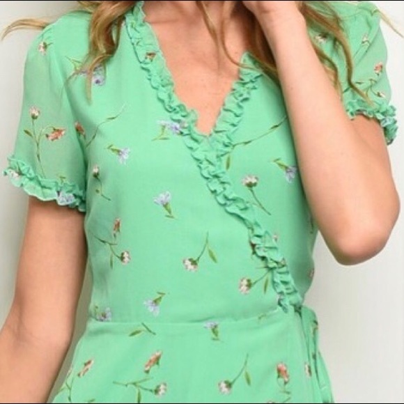 Green Floral Lined Ruffle Trim Wrap Dress - Picture 2 of 11